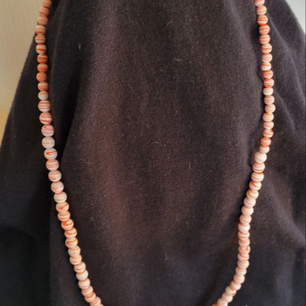 RED AND WHITE NECKLACE